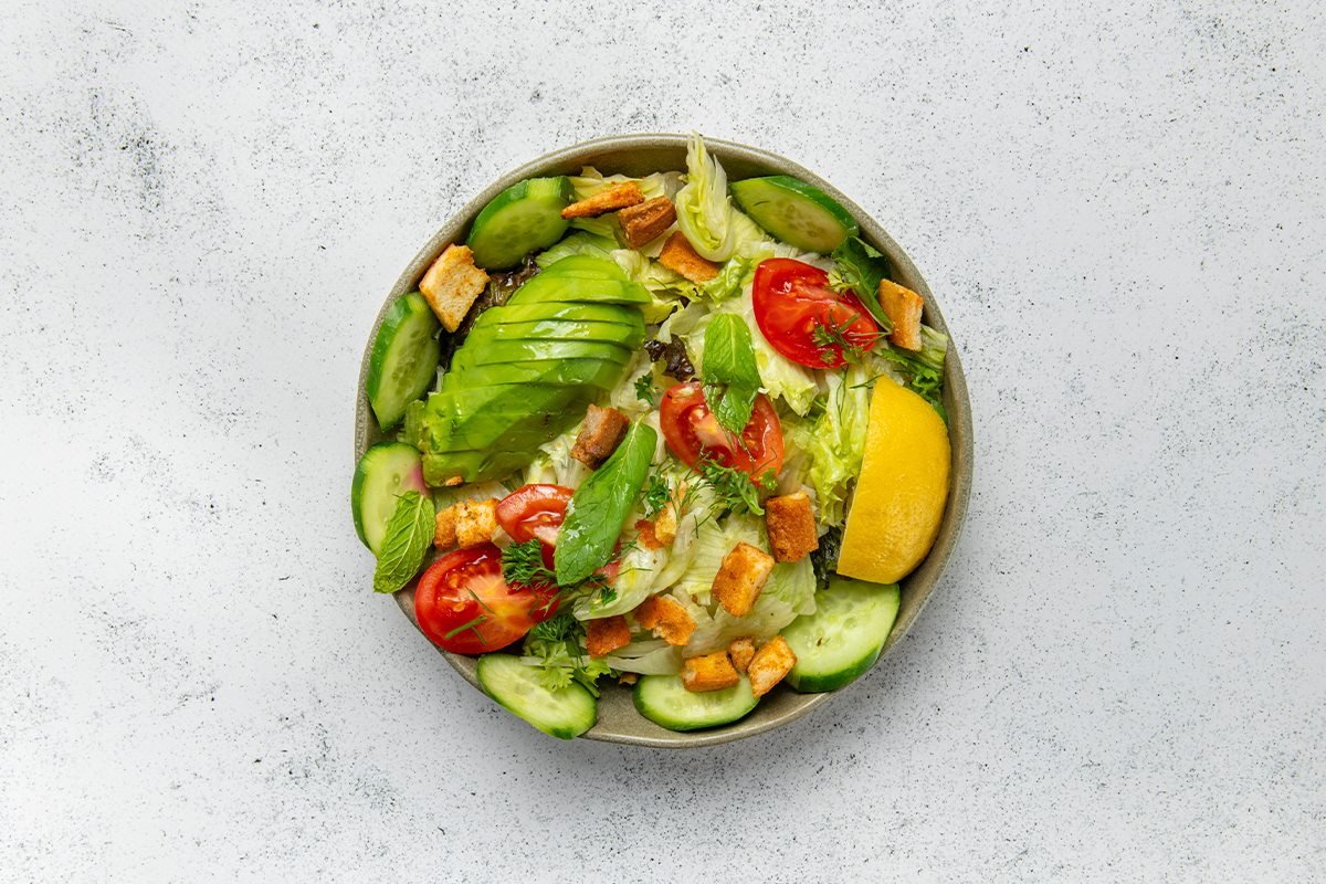 Avokado Salata